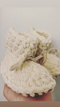 Load image into Gallery viewer, Fleece Slippers - cream  Sparkle