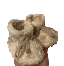 Load image into Gallery viewer, Fleece Slippers - sandstone