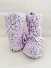 Load image into Gallery viewer, Fleece Slippers - Lavendar Sparkle
